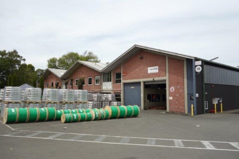 Photo of property in 77 Main South Road, Rolleston, 7614