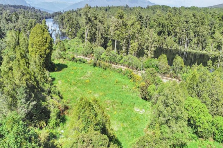 Photo of property in 1946 Arnold Valley Road, Moana, Dobson, 7872