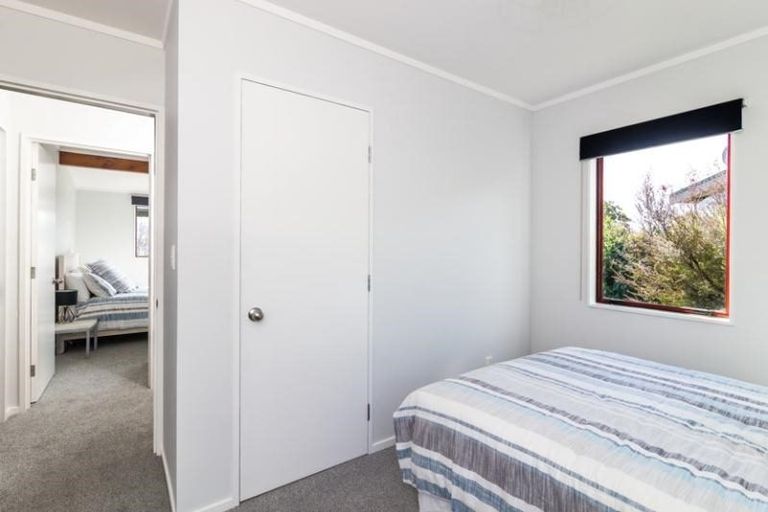 Photo of property in 68 Shepherd Road, Waipahihi, Taupo, 3330