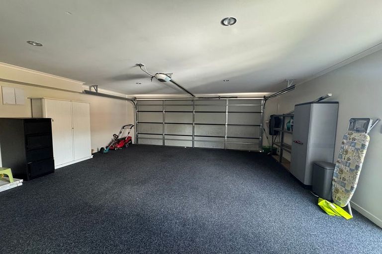 Photo of property in 37 Charles Dickens Drive, Mellons Bay, Auckland, 2014