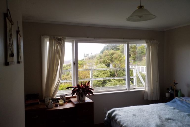 Photo of property in 73 Mills Road, Brooklyn, Wellington, 6021