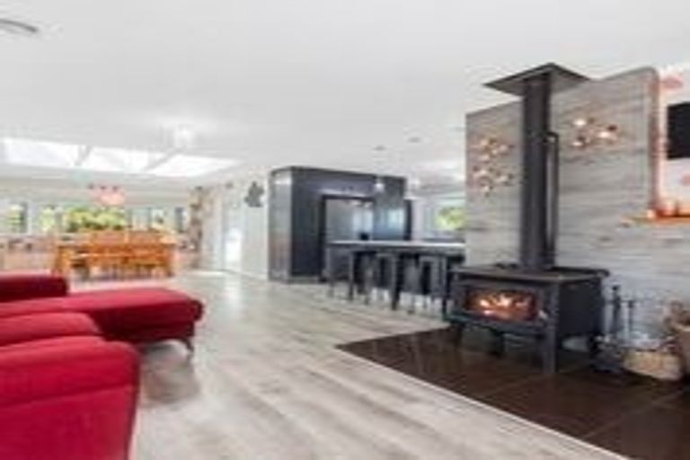 Photo of property in 515 Whitehills Road, Waitoki, Silverdale, 0994