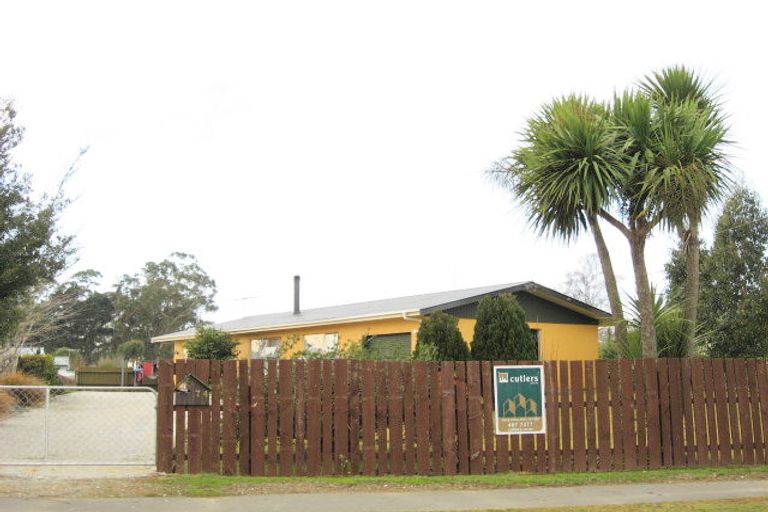 Photo of property in 74 Beach Street, Waikouaiti, 9510
