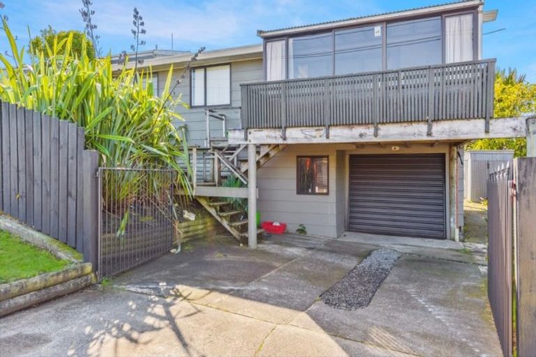 Photo of property in 18 Karekare Avenue, Raglan, 3225