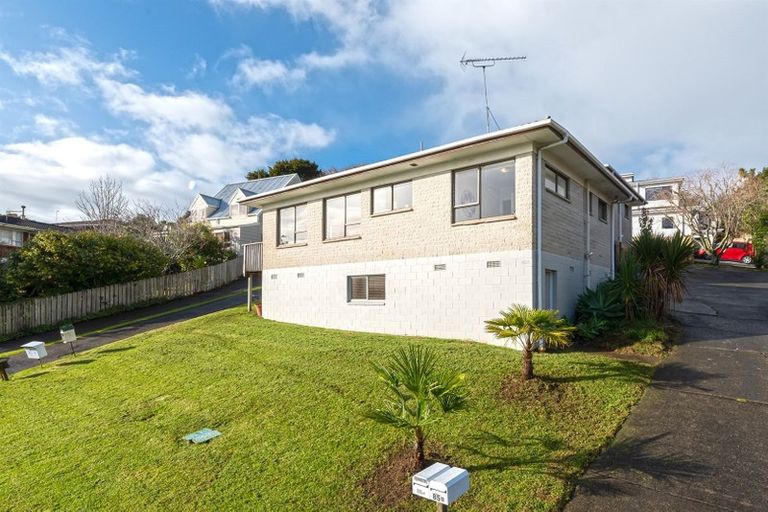 Photo of property in 1/85 Moore Street, Hillcrest, Auckland, 0627