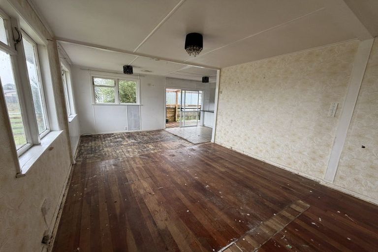 Photo of property in 16 Robertshawe Crescent, Dannevirke, 4930