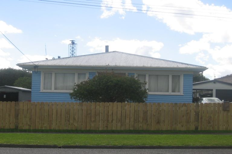 Photo of property in 4 Park Street, Hikurangi, 0114