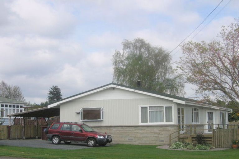 Photo of property in 19 Coulter Road, Owhata, Rotorua, 3010