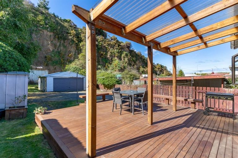 Photo of property in 129 Glen Road, The Glen, Dunedin, 9011