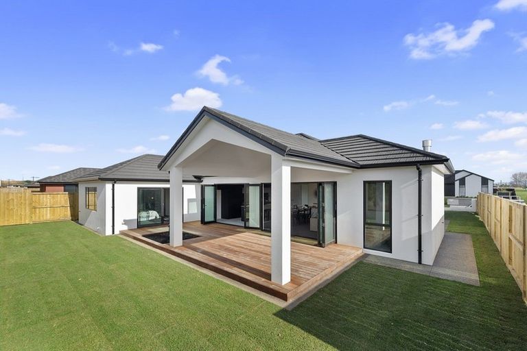 Photo of property in 22 The Meadows Drive, Flagstaff, Hamilton, 3210