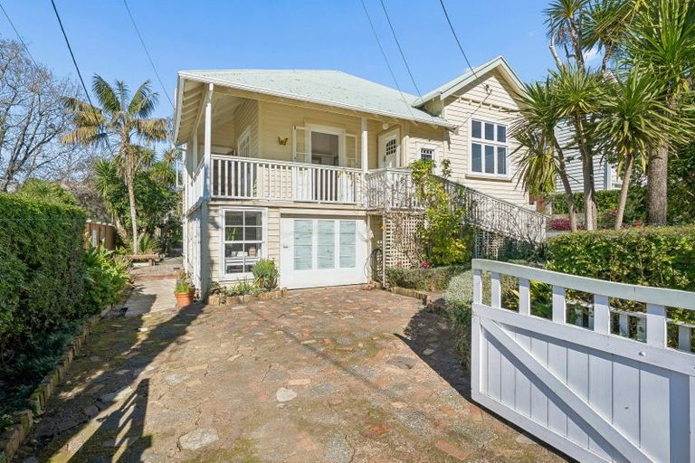 Photo of property in 5 Allenby Avenue, Devonport, Auckland, 0624