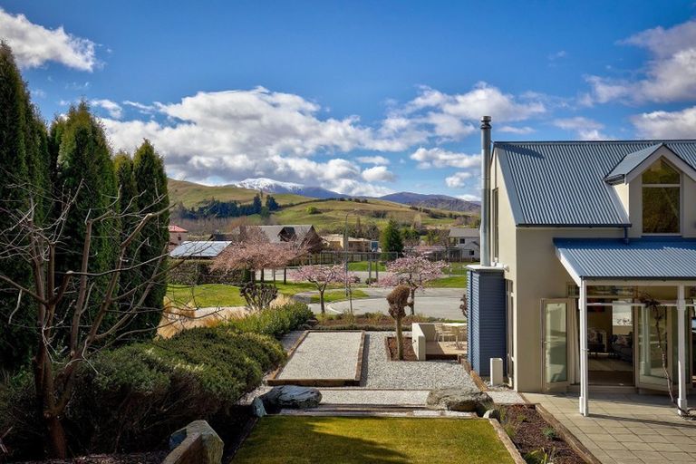 Photo of property in 7 Gretton Way, Lower Shotover, Queenstown, 9371