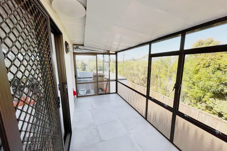 Photo of property in 93a Litten Road, Cockle Bay, Auckland, 2014