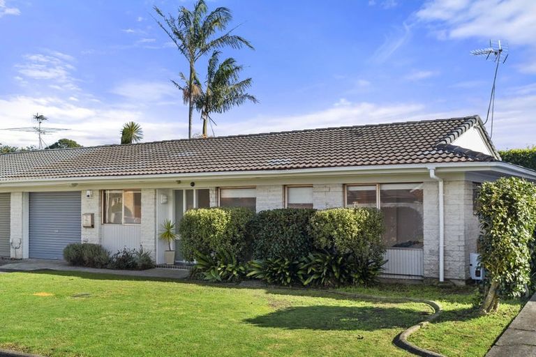 Photo of property in 10a Ngatiawa Street, One Tree Hill, Auckland, 1061