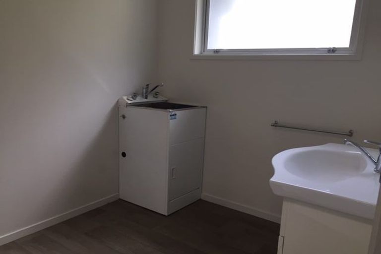 Photo of property in 22 Glenelg Road, Red Beach, 0932