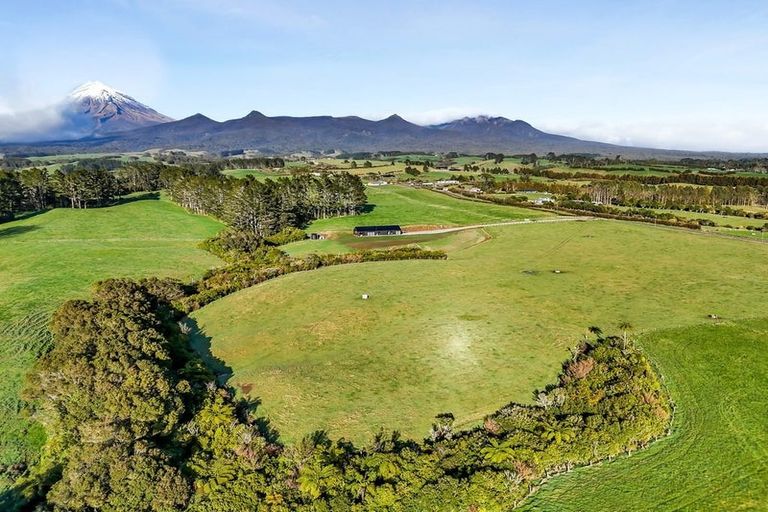 Photo of property in 185 Korito Road, Korito, New Plymouth, 4371