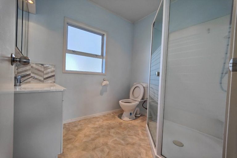 Photo of property in 5 Stansfield Place, Sunnyhills, Auckland, 2010