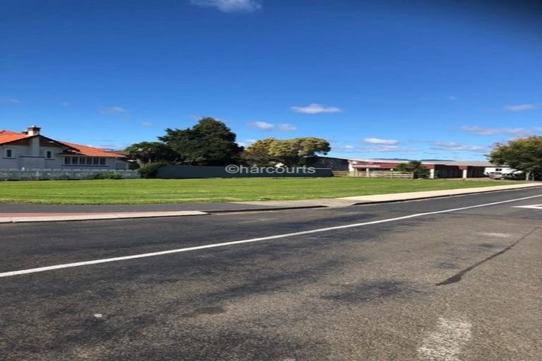 Photo of property in 24 Elliot Street, Riverhead, 0820