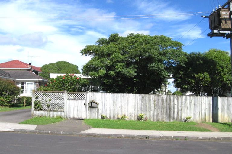 Photo of property in 1/11 Richard Avenue, Bucklands Beach, Auckland, 2014