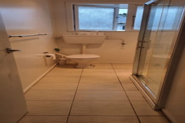 Photo of property in 85 Lincoln Road, Henderson, Auckland, 0610