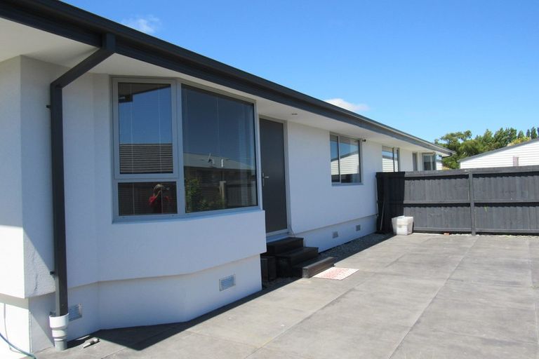 Photo of property in 2/10 Stacey Place, Woolston, Christchurch, 8062