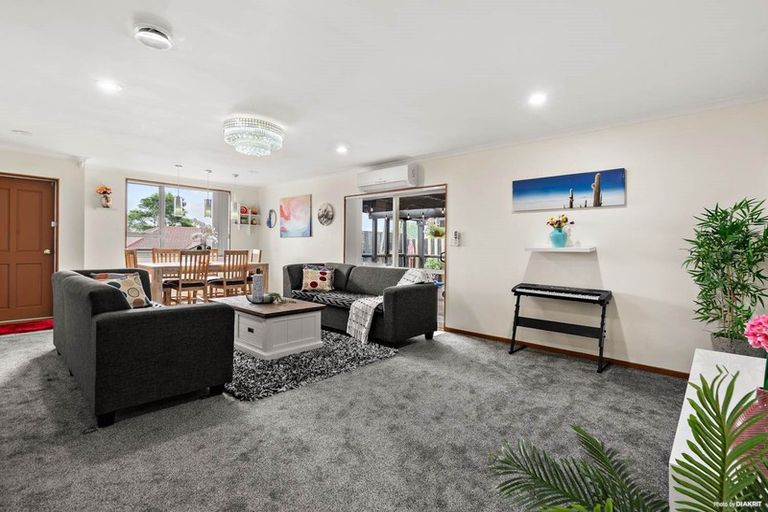 Photo of property in 25 Duckworth Road, Papakura, 2110