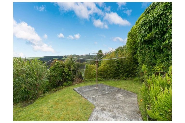 Photo of property in 25 Oriel Avenue, Tawa, Wellington, 5028