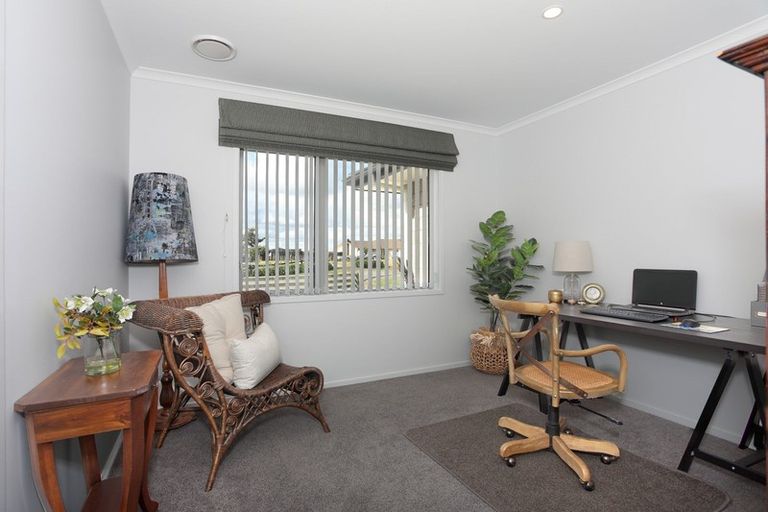 Photo of property in 25 Fallow Avenue, Feilding, 4775