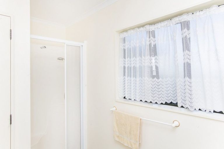 Photo of property in 1 Coulston Place, Riverdale, Gisborne, 4010