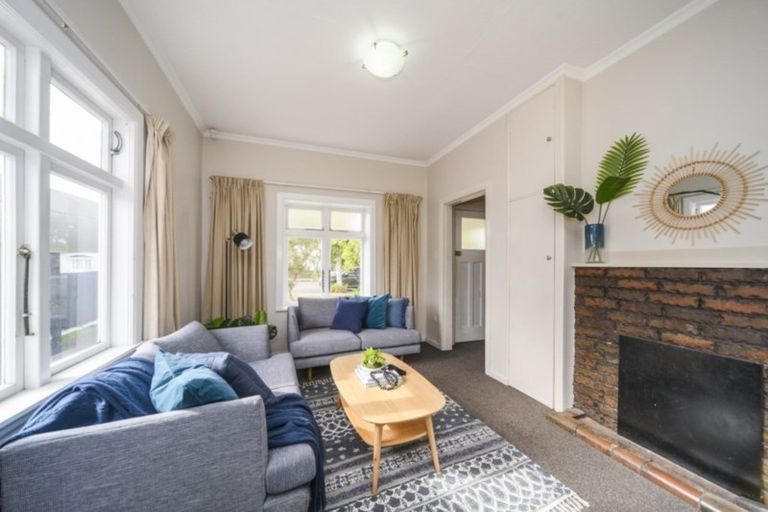 Photo of property in 21a Haydon Street, Roslyn, Palmerston North, 4414