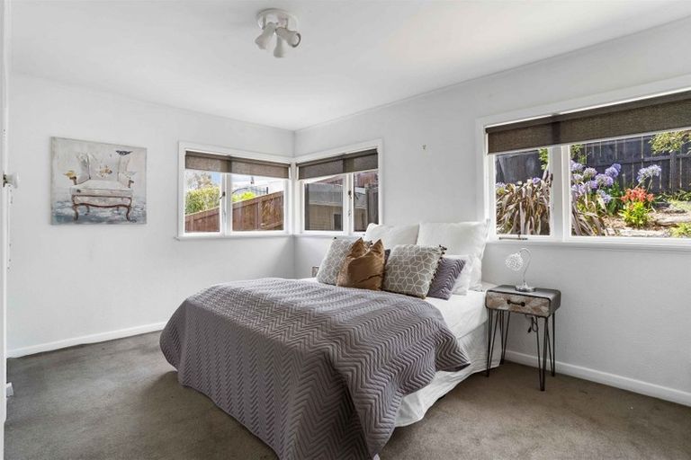 Photo of property in 1/40 Carlisle Road, Browns Bay, Auckland, 0630