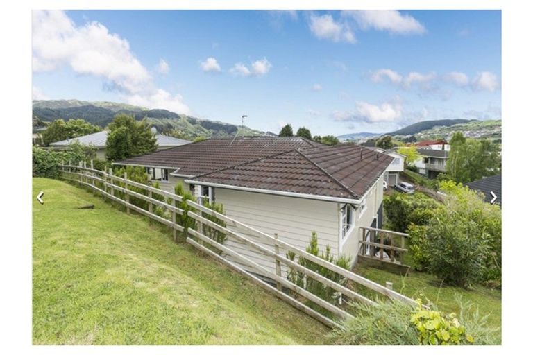 Photo of property in 25 Oriel Avenue, Tawa, Wellington, 5028