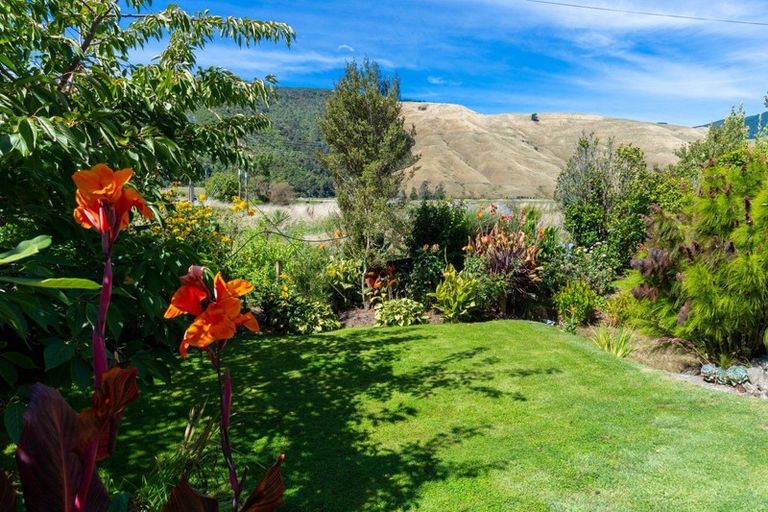 Photo of property in 25 Mahakipawa Road, Havelock, 7100