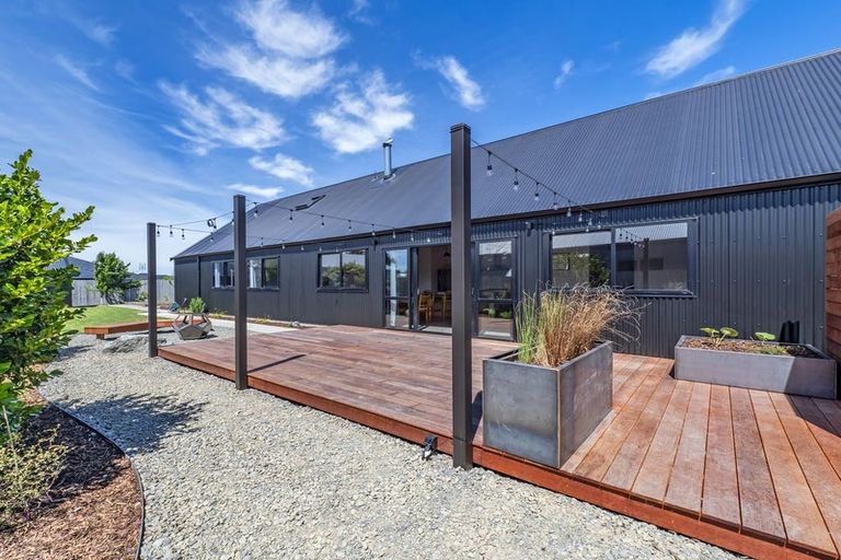 Photo of property in 16 Glen Oak Drive, Kirwee, Darfield, 7571