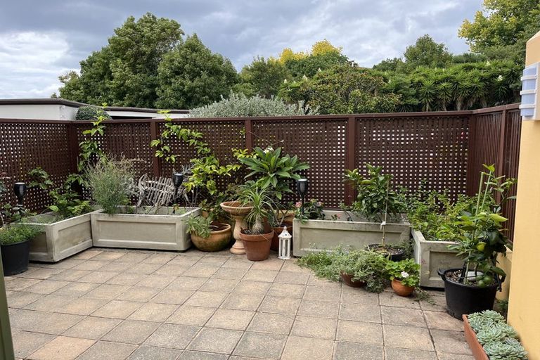 Photo of property in 114 Harbour Village Drive, Gulf Harbour, Whangaparaoa, 0930