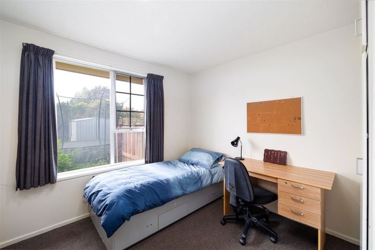 Photo of property in 4 Karnak Crescent, Russley, Christchurch, 8042
