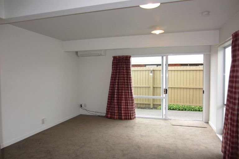 Photo of property in 2/511 Durham Street North, St Albans, Christchurch, 8014