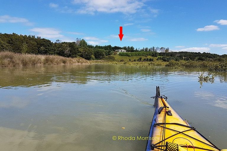 Photo of property in 245 Metcalfe Road, Matakohe, 0593