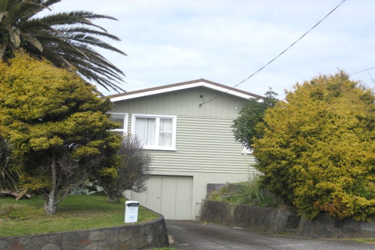 Photo of property in 4 Findlay Street, Moturoa, New Plymouth, 4310