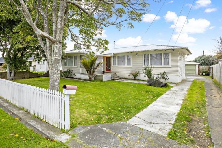 Photo of property in 1 Healy Road, Manurewa, Auckland, 2102