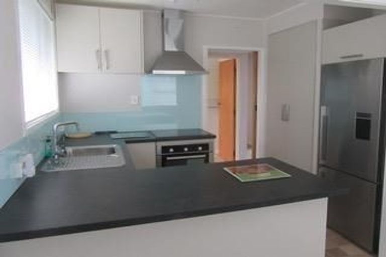 Photo of property in 3/58 Wellington Street, Howick, Auckland, 2014