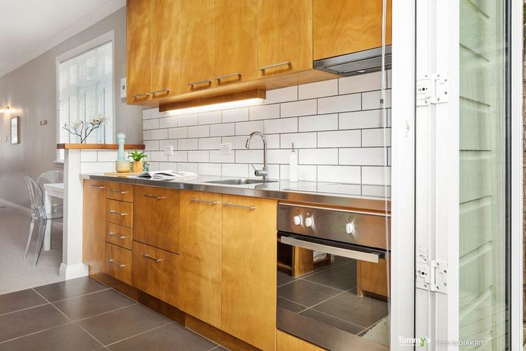 Photo of property in 186 Aro Street, Aro Valley, Wellington, 6021