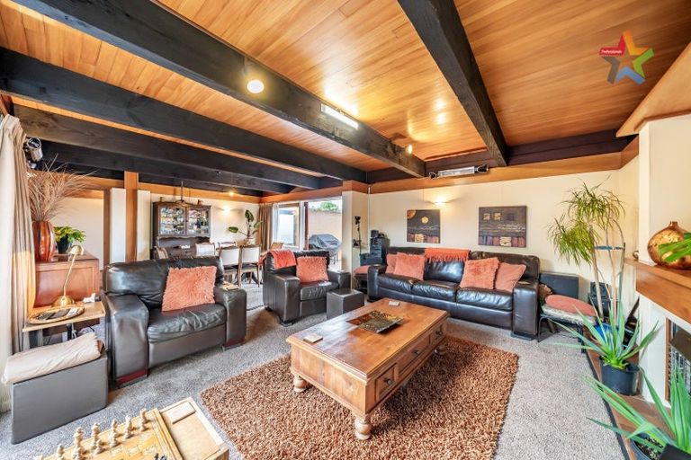 Photo of property in 20 Wai-iti Crescent, Woburn, Lower Hutt, 5010