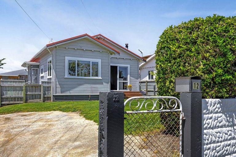 Photo of property in 12 Collins Street, Hawera, 4610
