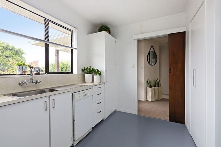 Photo of property in 709 Ellison Road, Parkvale, Hastings, 4122