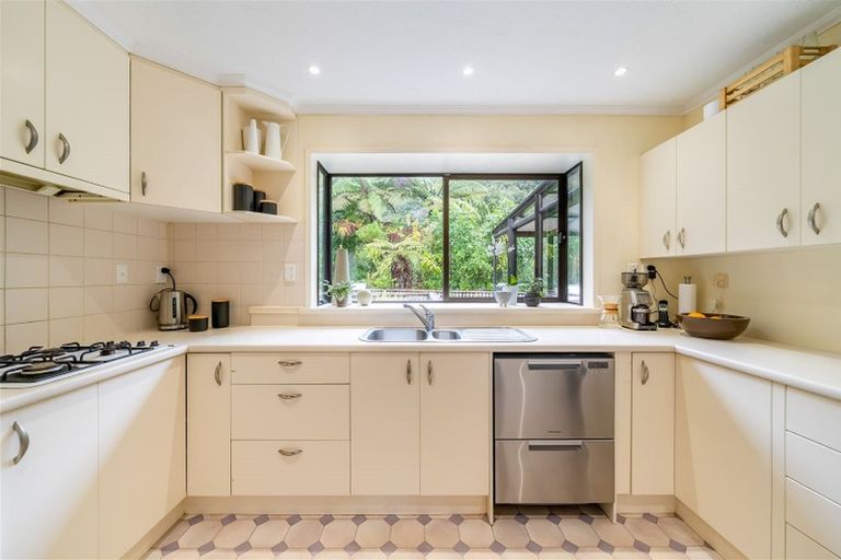 Photo of property in 20 Penny Lane, Silverstream, Upper Hutt, 5019