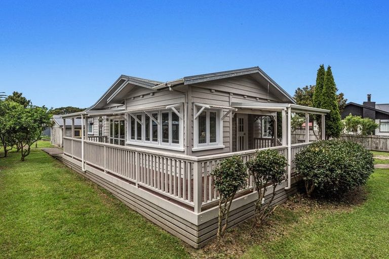 Photo of property in 16 Howell Road, Taneatua, 3123