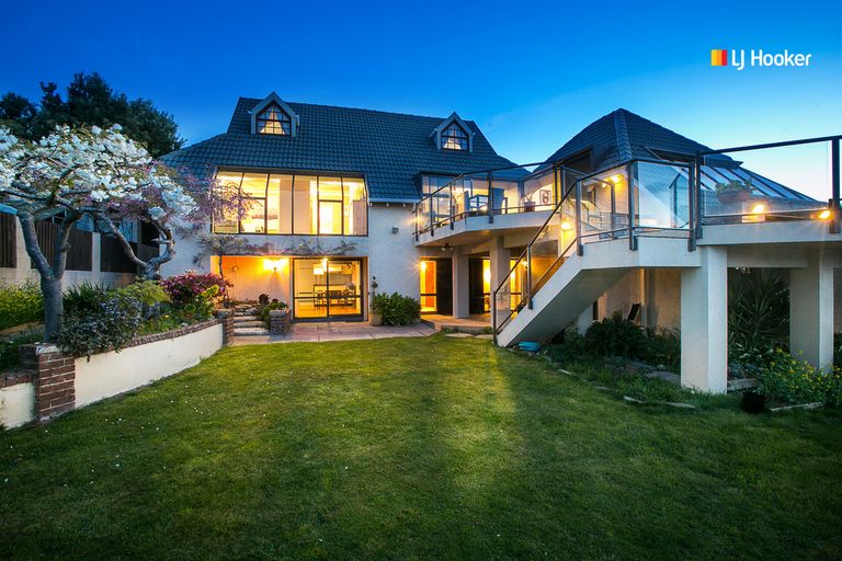 Photo of property in 225 Larnach Road, Waverley, Dunedin, 9013