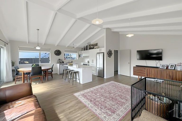 Photo of property in 33 Severn Street, Mosgiel, 9024