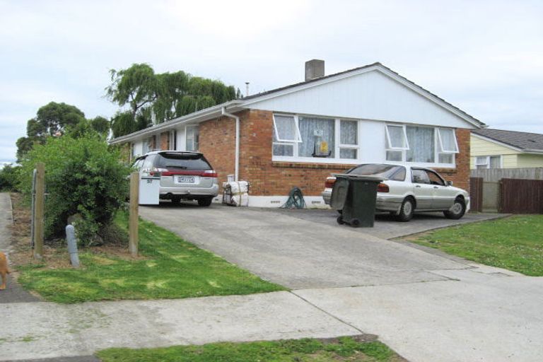 Photo of property in 57 Valiant Street, Mangere, Auckland, 2022